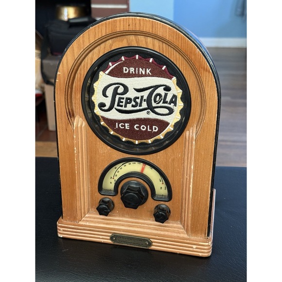 Vintage Rare Pepsi Cola AM FM Radio Wooden Electric Excellent Collectors Series‎ - Picture 1 of 6
